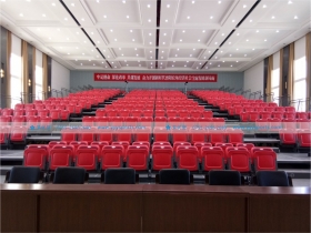 东北农垦总局普阳农场职工俱乐部 东北农垦总局普阳农场职工俱乐部